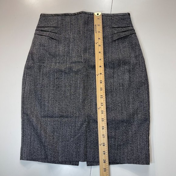 Express Gray Zip Back Layered Detail Pencil Skirt Size Small - Picture 10 of 14
